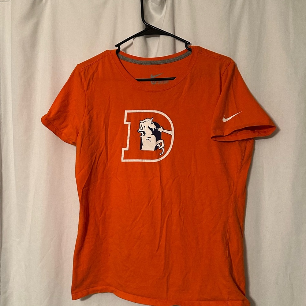 Women’s Denver Broncos Nike Tshirt